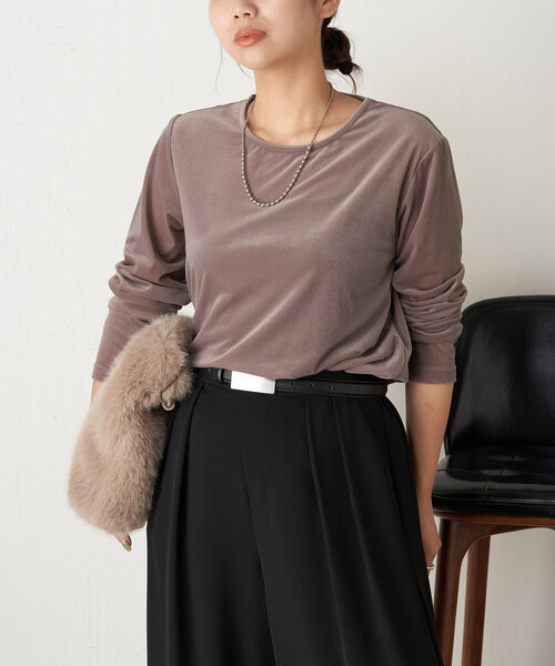 Jena espace merveilleux（ジェナ　エスパスメルヴェイユ）の「ベロアプルオーバー（Tシャツ/カットソー・レディース・ベージュ/グレー/ブラック・FREE）」の15枚目の写真