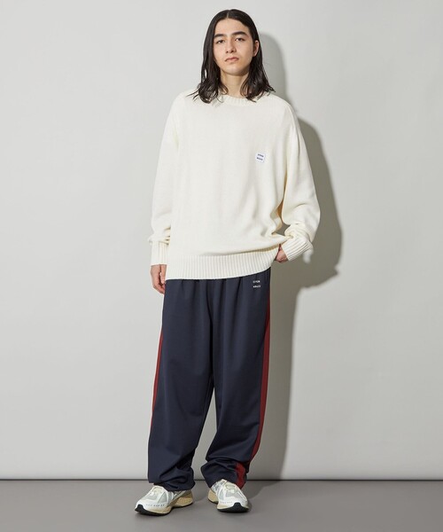 CITEN(シテン)の「<CITEN>ミドルゲージクルーネックニット(ニット/セーター・メンズ・ブラック/ダークグレー・M/L)」の4枚目の写真