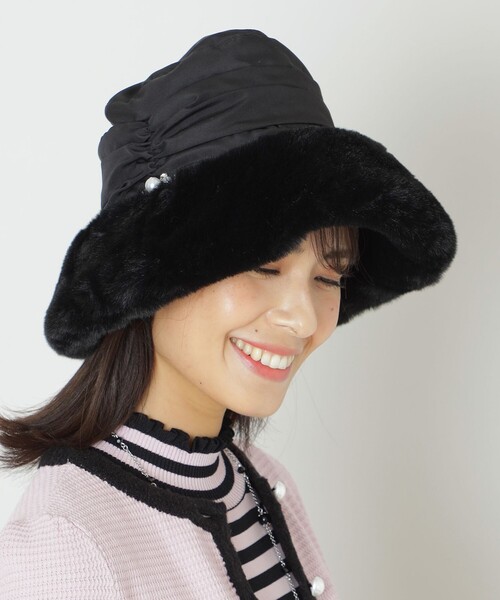 TO BE CHIC（トゥー ビー シック）の「フェイクファーコンビ バケットハット（ハット・レディース・ベージュ/ブラック・FREE）」の2枚目の写真