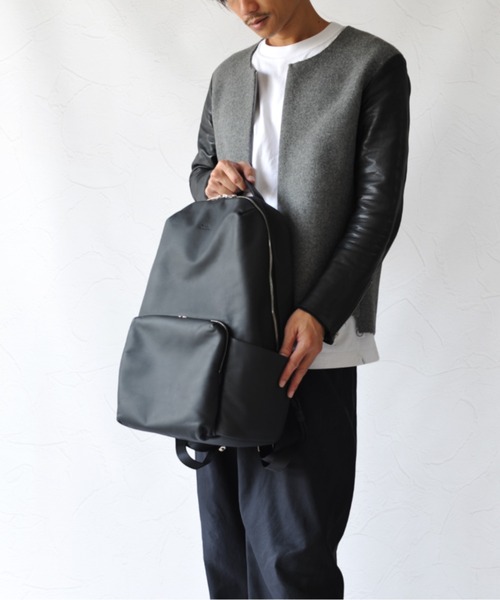 SEEKER（シーカー）の「【MATTE】ソフトレザー ボンディングバックパック SKB-MT17（バックパック/リュック・メンズ・キャメル/グリーン/ライム/ネイビー/ブラック/グレイッシュベージュ・FREE）」の18枚目の写真