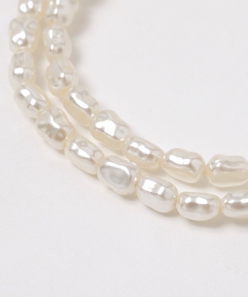 FOREVER 21（フォーエバー トゥエンティーワン）の「パールレスレット（ブレスレット・レディース・ホワイト系その他・FREE）」の2枚目の写真