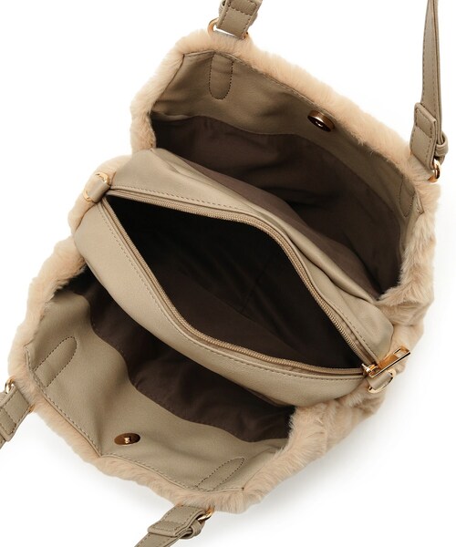 ITS'DEMO（イッツデモ）の「◆【2WAY】両あおりフェイクファートート（トートバッグ・レディース・ベージュ/ライトグレー系3/アイボリー・00）」の18枚目の写真