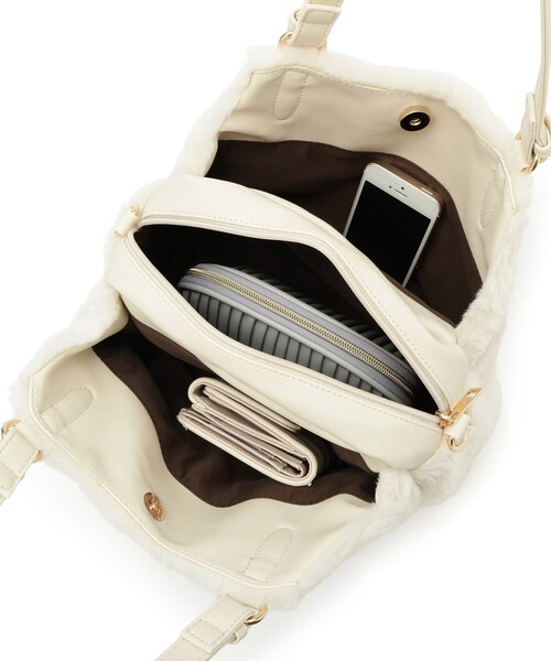 ITS'DEMO（イッツデモ）の「◆【2WAY】両あおりフェイクファートート（トートバッグ・レディース・ベージュ/ライトグレー系3/アイボリー・00）」の20枚目の写真