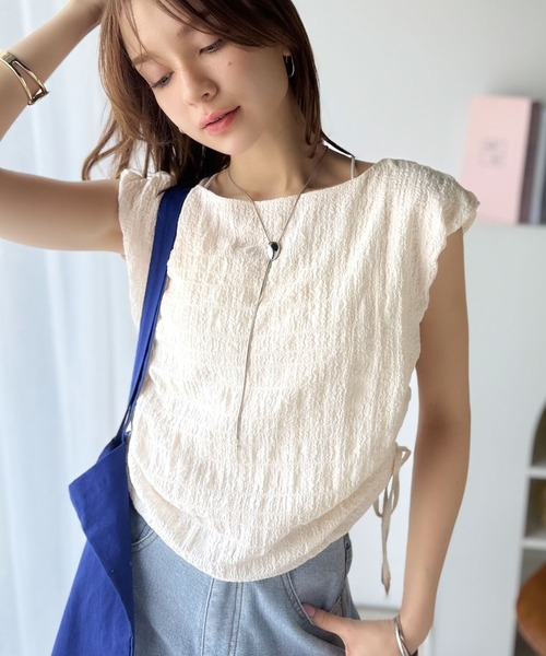 ぽこ セール】ポコポコ質感が涼しげ、夏の相棒トップス。ボートネック