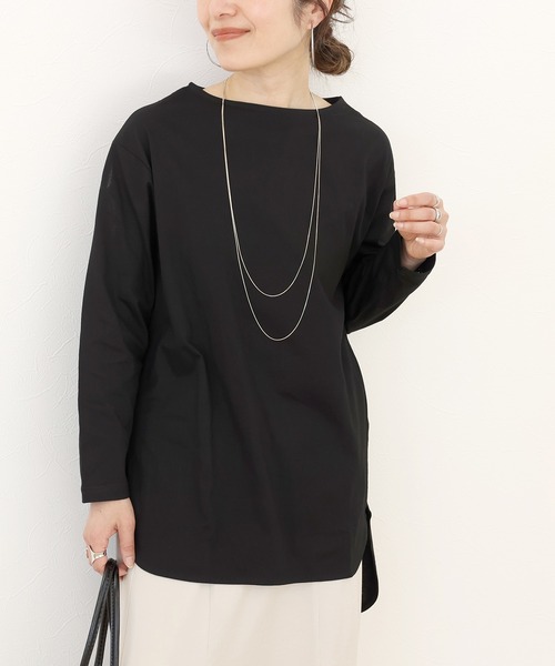 Aletta vita（アレッタビータ）の「選べる袖丈　ボートネック綿裾スリットチュニックカットソー（Tシャツ/カットソー・レディース・オフホワイト/ブラック系その他/ブラック/グレー系その他/ホワイト系その他/グレー系その他2・FREE）」の4枚目の写真