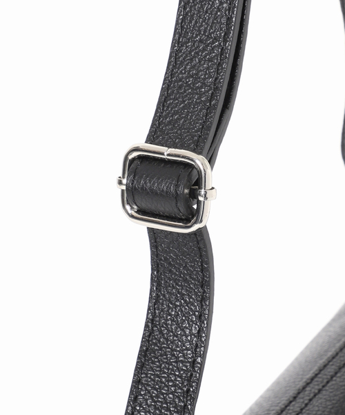 AULENTTI（オウレンティ）の「【AULENTTI/オウレンティ】ツツガタBAG ST-SS23-Y02MOD-DO（ショルダーバッグ・レディース・ブラック/ブラウン・FREE）」の9枚目の写真