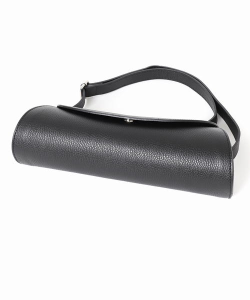 AULENTTI（オウレンティ）の「【AULENTTI/オウレンティ】ツツガタBAG ST-SS23-Y02MOD-DO（ショルダーバッグ・レディース・ブラック/ブラウン・FREE）」の10枚目の写真