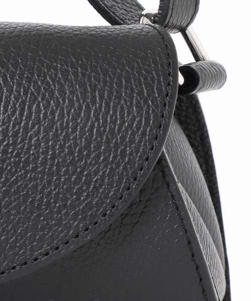 AULENTTI（オウレンティ）の「【AULENTTI/オウレンティ】ツツガタBAG ST-SS23-Y02MOD-DO（ショルダーバッグ・レディース・ブラック/ブラウン・FREE）」の15枚目の写真