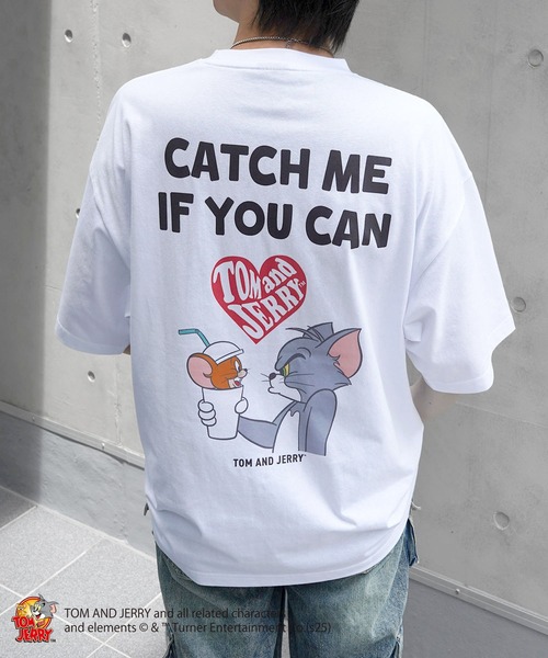 ILL'S（イルズ）の「25SS【TOM&JERRY / トムとジェリー】ビッグシルエットバックプリントTシャツ ユニセックス（Tシャツ/カットソー・メンズ・ブルー系その他/ホワイト系その他/ホワイト/ブラック/レッド系その他2/ホワイト系その他2/ブラック系その他/ブラック系その他2/イエロー/ホワイト系その他3/ブラック系その他5/ブラック系その他4/ブラック系その他3/ホワイト系その他5/ホワイト系その他4・L/M）」の6枚目の写真