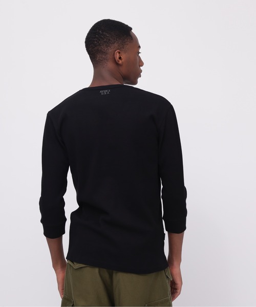 AVIREX（アヴィレックス）の「《DAILY/デイリー》2/3 SLEEVE U-NECK T-SHIRT / デイリーウェア 2/3 スリーブ Uネック Tシャツ/ AVIREX / アヴィレックス（Tシャツ/カットソー・メンズ・ブラック/ホワイト/グレー/チャコール・X-LARGE/LARGE/MEDIUM/SMALL）」の10枚目の写真