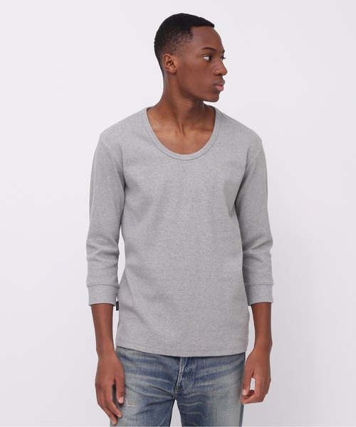 AVIREX（アヴィレックス）の「《DAILY/デイリー》2/3 SLEEVE U-NECK T-SHIRT / デイリーウェア 2/3 スリーブ Uネック Tシャツ/ AVIREX / アヴィレックス（Tシャツ/カットソー・メンズ・ブラック/ホワイト/グレー/チャコール・X-LARGE/LARGE/MEDIUM/SMALL）」の19枚目の写真