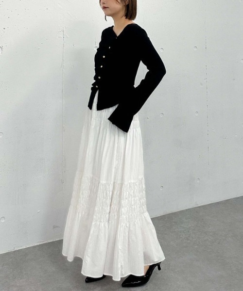 archives（アルシーヴ）の「アシメタックボタンカットTOPS（T