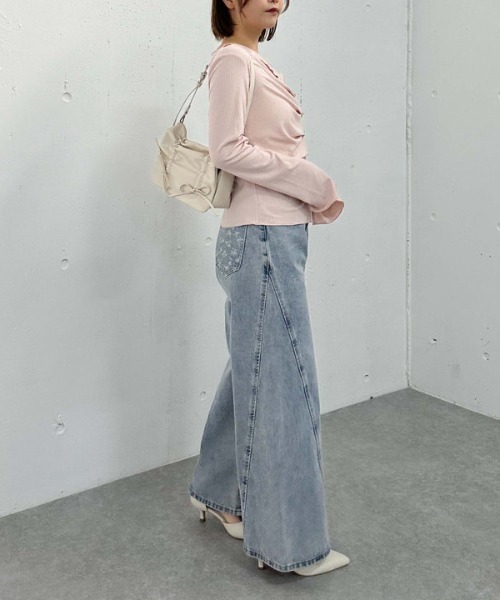 archives（アルシーヴ）の「アシメタックボタンカットTOPS（T 