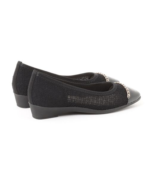 Bridget Birkin(ブリジットバーキン)の「【Bridget Birkin Walk】チェーンアクセントスクエアパンプス(555221)(パンプス・レディース・ベージュ系その他/ブラック系その他・24.5/24/23.5/23/22.5)」の3枚目の写真