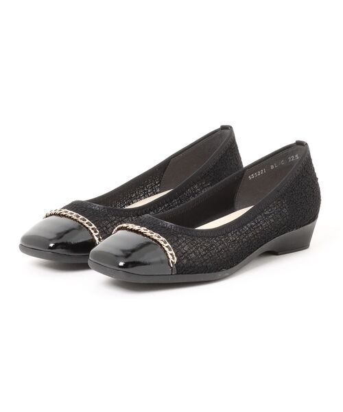 Bridget Birkin(ブリジットバーキン)の「【Bridget Birkin Walk】チェーンアクセントスクエアパンプス(555221)(パンプス・レディース・ベージュ系その他/ブラック系その他・24.5/24/23.5/23/22.5)」の5枚目の写真