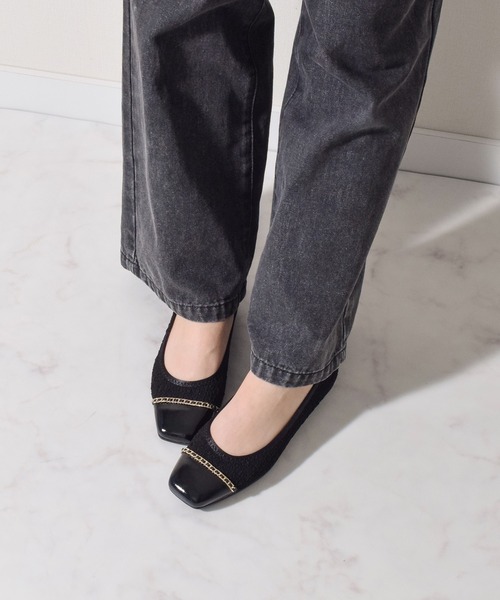 Bridget Birkin(ブリジットバーキン)の「【Bridget Birkin Walk】チェーンアクセントスクエアパンプス(555221)(パンプス・レディース・ベージュ系その他/ブラック系その他・24.5/24/23.5/23/22.5)」の7枚目の写真