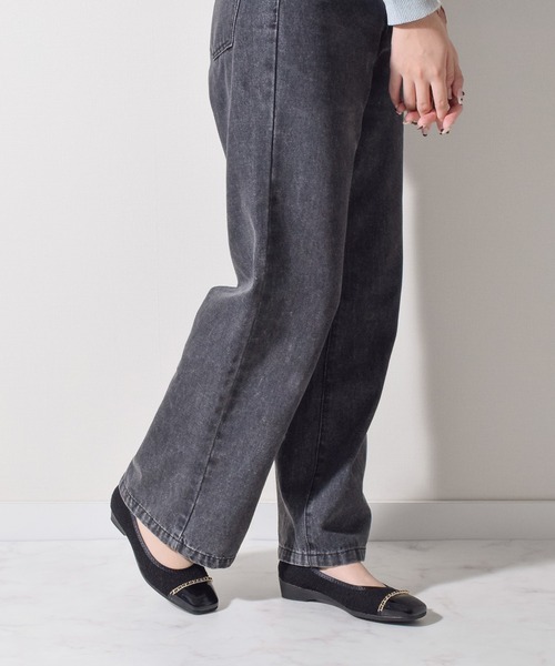 Bridget Birkin(ブリジットバーキン)の「【Bridget Birkin Walk】チェーンアクセントスクエアパンプス(555221)(パンプス・レディース・ベージュ系その他/ブラック系その他・24.5/24/23.5/23/22.5)」の8枚目の写真