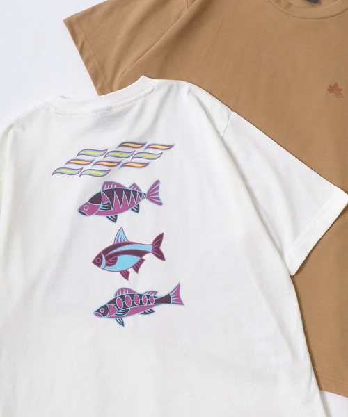 LOGOS（ロゴス）の「LOGOS/ロゴス 吸汗速乾 QUICK DRY カラフルフィッシュ アニマル イラストプリント 半袖Tシャツ レディース メンズ（Tシャツ/カットソー・メンズ・スミクロ/ネイビー/ホワイト/ホワイト系その他/キャメル・M/L/LL）」の3枚目の写真