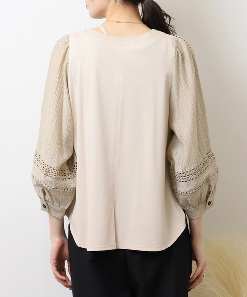 EGLANTINE(エグランティーヌ)の「EGLANTINE 袖レース 素材切り替え 長袖カットソー(Tシャツ/カットソー・レディース・ネイビー/ベージュ/オフホワイト・40)」の18枚目の写真