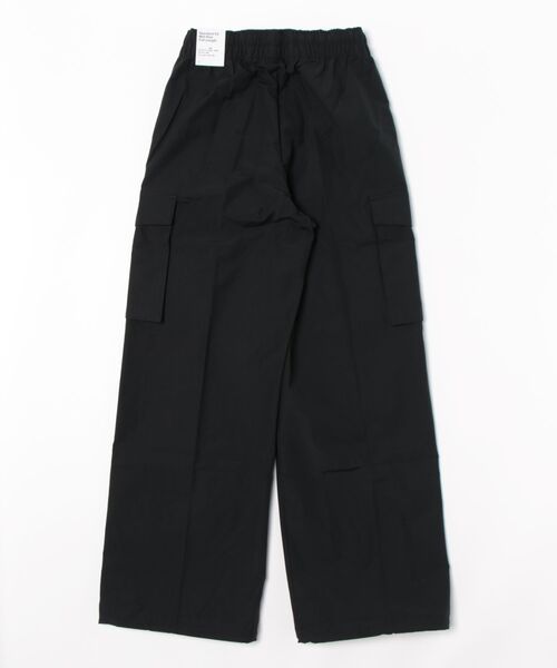NIKE(ナイキ)の「NIKE/ナイキ カーゴパンツ HM6977-010(カーゴパンツ・レディース・ブラック・S/M)」の2枚目の写真