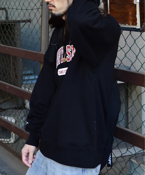 Sunny Smith(サニースミス)の「【SUNNY SMITH】12.7オンス ヘビーウェイトカレッジ風アーチロゴ裏毛トレーナー(CP)(スウェット・メンズ・アッシュ/ブラック・XL/L)」の20枚目の写真