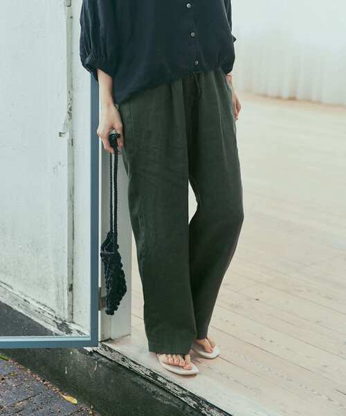 URBAN RESEARCH DOORS（アーバンリサーチドアーズ）の「リネンイージーパンツ（その他パンツ・レディース・ブラック/ナチュラル/キャメル/グリーン・SMALL/MEDIUM）」の11枚目の写真