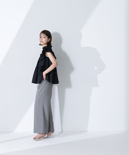 NATURAL BEAUTY BASIC（ナチュラルビューティーベーシック）の「◇フリルティアードブラウス（シャツ/ブラウス・レディース・ブラック/オフホワイト/ブルー・SMALL/MEDIUM）」の17枚目の写真