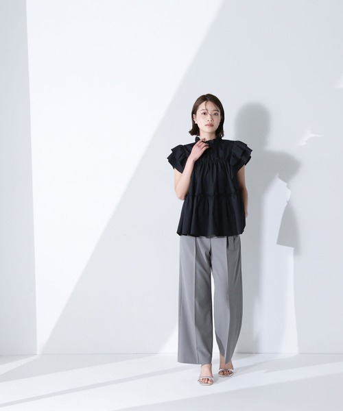 NATURAL BEAUTY BASIC（ナチュラルビューティーベーシック）の「◇フリルティアードブラウス（シャツ/ブラウス・レディース・ブラック/オフホワイト/ブルー・SMALL/MEDIUM）」の19枚目の写真