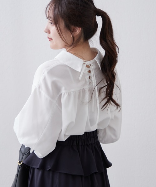 Remind me and forever(リマインドミーアンドフォーエバー)の「【大好評!新色追加!】後ろレースアップボリューム袖ブラウス(シャツ/ブラウス・レディース・ブルー/オフホワイト/その他1/その他2/ネイビー/ミント/ベージュ・FREE)」の11枚目の写真