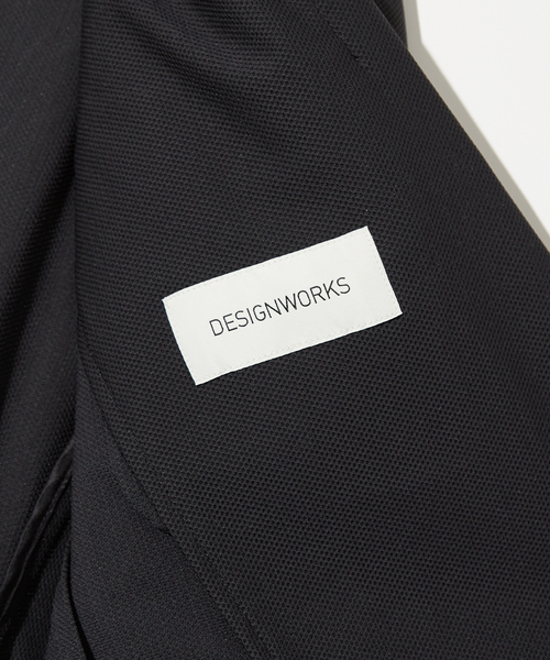 DESIGNWORKS(デザインワークス)の「【ポルシェチームEBIコラボ /セットアップ対応】40周年 フェザートリコット メッシュ ジャケット / 収納ケース付き(テーラードジャケット・メンズ・ブラック・46/44/52/50/48)」の12枚目の写真