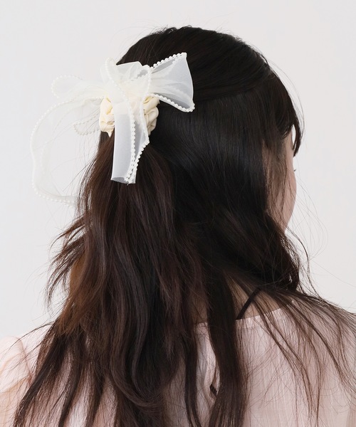 ROOPTOKYO（ループトウキョウ）の「Pearl design sheer ribbon chou chou/パールデザイン シア―リボンシュシュ（シュシュ・レディース・ピンク/グリーン/ブラック/アイボリー・FREE）」の16枚目の写真