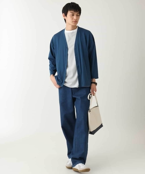 a.v.v（アーヴェヴェ）の「【接触冷感】細ボーダーセミワイドシルエットカットソー（Tシャツ/カットソー・メンズ・ブラック/ホワイト・48/46）」の11枚目の写真