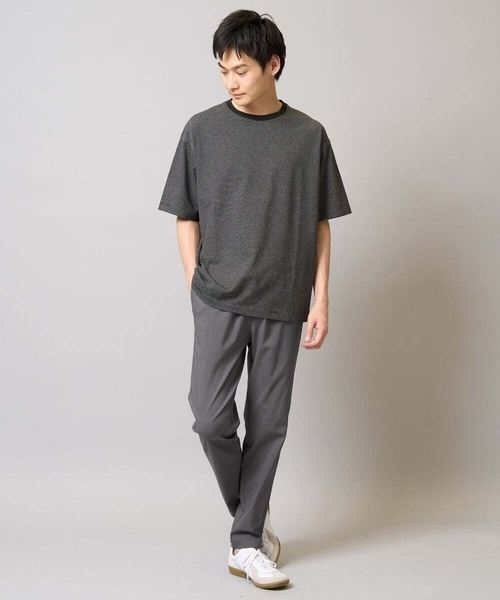 a.v.v（アーヴェヴェ）の「【接触冷感】細ボーダーセミワイドシルエットカットソー（Tシャツ/カットソー・メンズ・ブラック/ホワイト・48/46）」の13枚目の写真