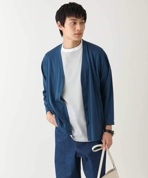 a.v.v（アーヴェヴェ）の「【接触冷感】細ボーダーセミワイドシルエットカットソー（Tシャツ/カットソー・メンズ・ブラック/ホワイト・48/46）」の17枚目の写真