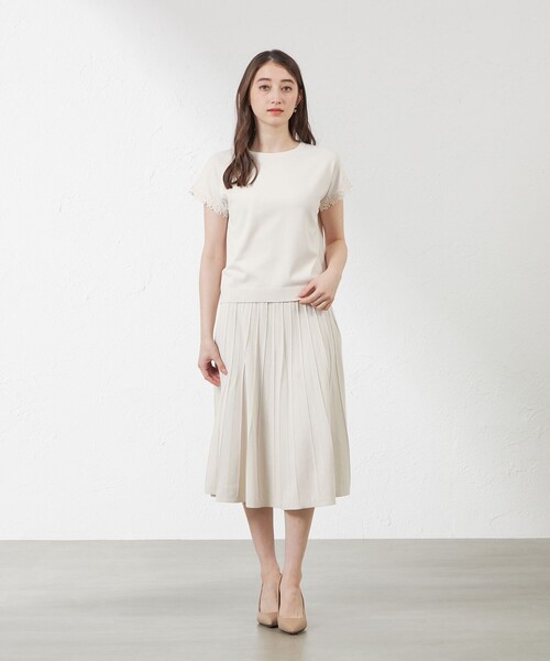 amaca(アマカ)の「ライトレーヨンストレッチレース付プルオーバー(ニット/セーター・レディース・ベージュ/ダークネイビー/ブルー系その他4・38)」の9枚目の写真