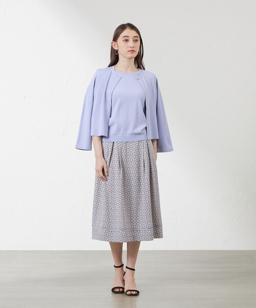 amaca(アマカ)の「ライトレーヨンストレッチレース付プルオーバー(ニット/セーター・レディース・ベージュ/ダークネイビー/ブルー系その他4・38)」の8枚目の写真