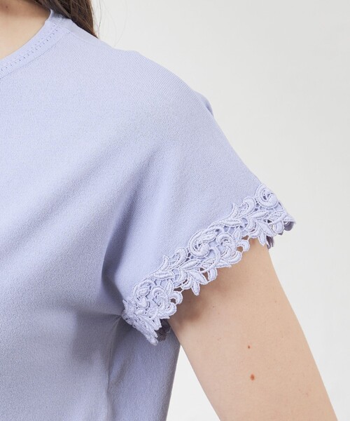 amaca(アマカ)の「ライトレーヨンストレッチレース付プルオーバー(ニット/セーター・レディース・ベージュ/ダークネイビー/ブルー系その他4・38)」の4枚目の写真