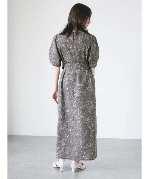 【新品・完売品】Te chi chi 日比谷花壇　ボタニカル　ワンピース　値下❤︎ セール】【日比谷花壇コラボ】刺繍ライクプリントワンピース