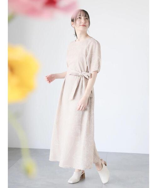 Te chichi TERRASSE(テチチテラス)の「【日比谷花壇コラボ】刺繍ライクプリントワンピース(ワンピース・レディース・ベージュ/グリーン/チャコールグレー・F)」の21枚目の写真