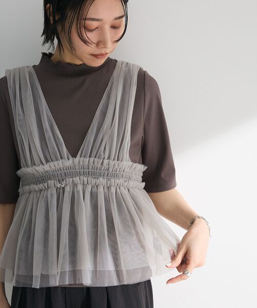 ELENCARE DUE(エレンカーレデュエ)の「・ELENCARE DUE チュールシャーリングビスチェ(ベスト・レディース・ブルー/グレー/オフホワイト/ブラック・FREE)」の11枚目の写真