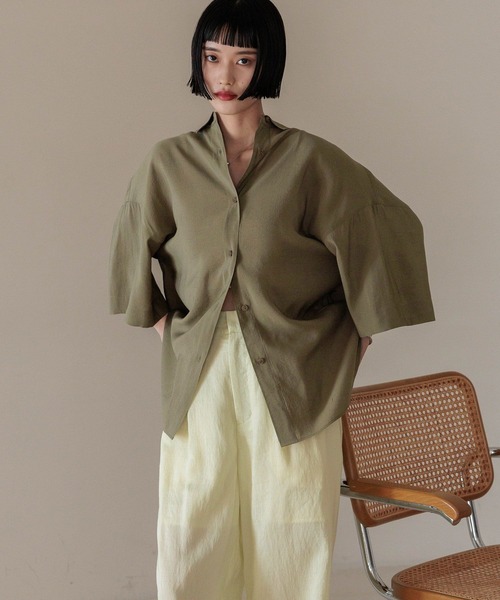 LOWRYS FARM（ローリーズファーム）の「シアーＢＩＧシャツＳＳ　 325470（シャツ/ブラウス・レディース・チャコールグレー/アイボリー/カーキ/イエロー・FREE）」の4枚目の写真
