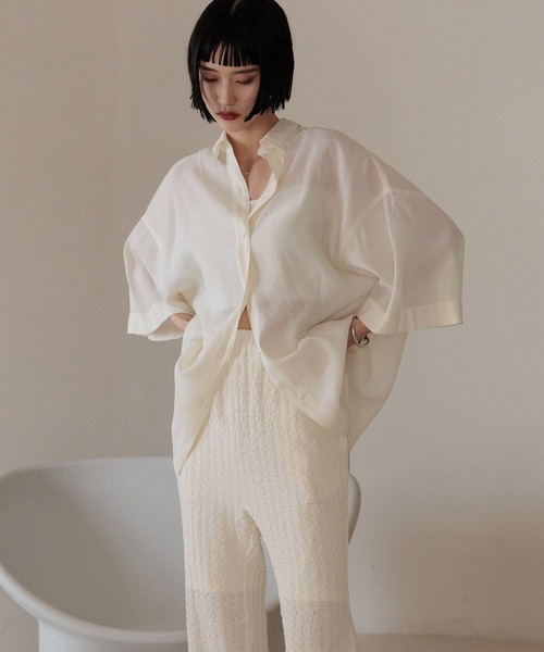 LOWRYS FARM（ローリーズファーム）の「シアーＢＩＧシャツＳＳ　 325470（シャツ/ブラウス・レディース・チャコールグレー/アイボリー/カーキ/イエロー・FREE）」の6枚目の写真