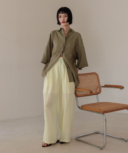 LOWRYS FARM（ローリーズファーム）の「シアーＢＩＧシャツＳＳ　 325470（シャツ/ブラウス・レディース・チャコールグレー/アイボリー/カーキ/イエロー・FREE）」の14枚目の写真