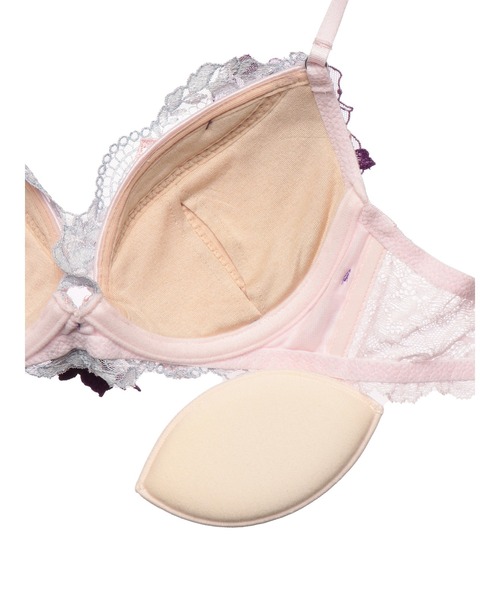 LINGERIEAM（ランジェリアム）の「ビビッドモーション　グラマーアップブラ（B・Cカップ）（ブラジャー・レディース・ピンク/レッド・B70/B75/C70/C75/B65/C65）」の4枚目の写真