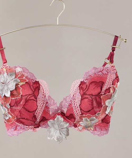 LINGERIEAM（ランジェリアム）の「ビビッドモーション　グラマーアップブラ（B・Cカップ）（ブラジャー・レディース・ピンク/レッド・B70/B75/C70/C75/B65/C65）」の3枚目の写真