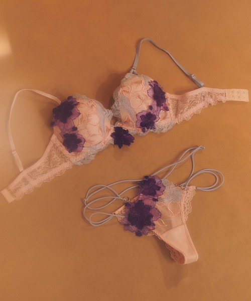 LINGERIEAM（ランジェリアム）の「ビビッドモーション　グラマーアップブラ（B・Cカップ）（ブラジャー・レディース・ピンク/レッド・B70/B75/C70/C75/B65/C65）」の16枚目の写真