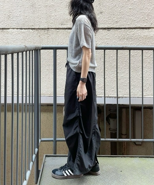 Right-on（ライトオン）の「【HONEYSUCKLE ROSE】透かし編みスキッパーニット（その他トップス・レディース・オフホワイト/ブラック/グレー・L/M）」の16枚目の写真