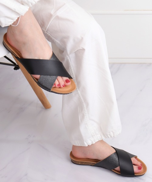 PLAKTON(プラクトン)の「【PLAKTON】カラー別注 配色クロスサンダル(サンダル・レディース・ブラック/アイボリー・S/M/L)」の15枚目の写真