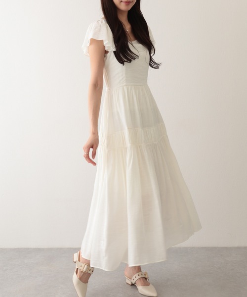 Lace Ladies(レースレディース)の「スクエアネック フレア袖 シャーリング ティアード ロング ワンピース(ワンピース・レディース・ベージュ/ブラック/アイボリー・FREE)」の11枚目の写真