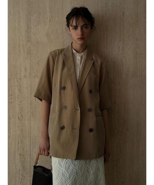 Te chichi CLASSIC（テチチクラシック）の「エシカルシャンブレーダブルジャケット（セットアップ可）（接触冷感）《2025summer catalog item》（ノーカラージャケット・レディース・ベージュ・F）」の2枚目の写真